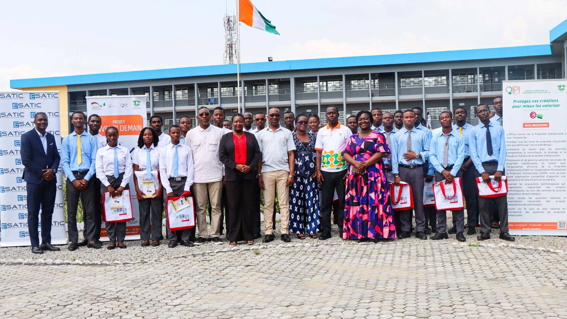 formation oipi esatic 02 École Supérieure Africaine des TIC
